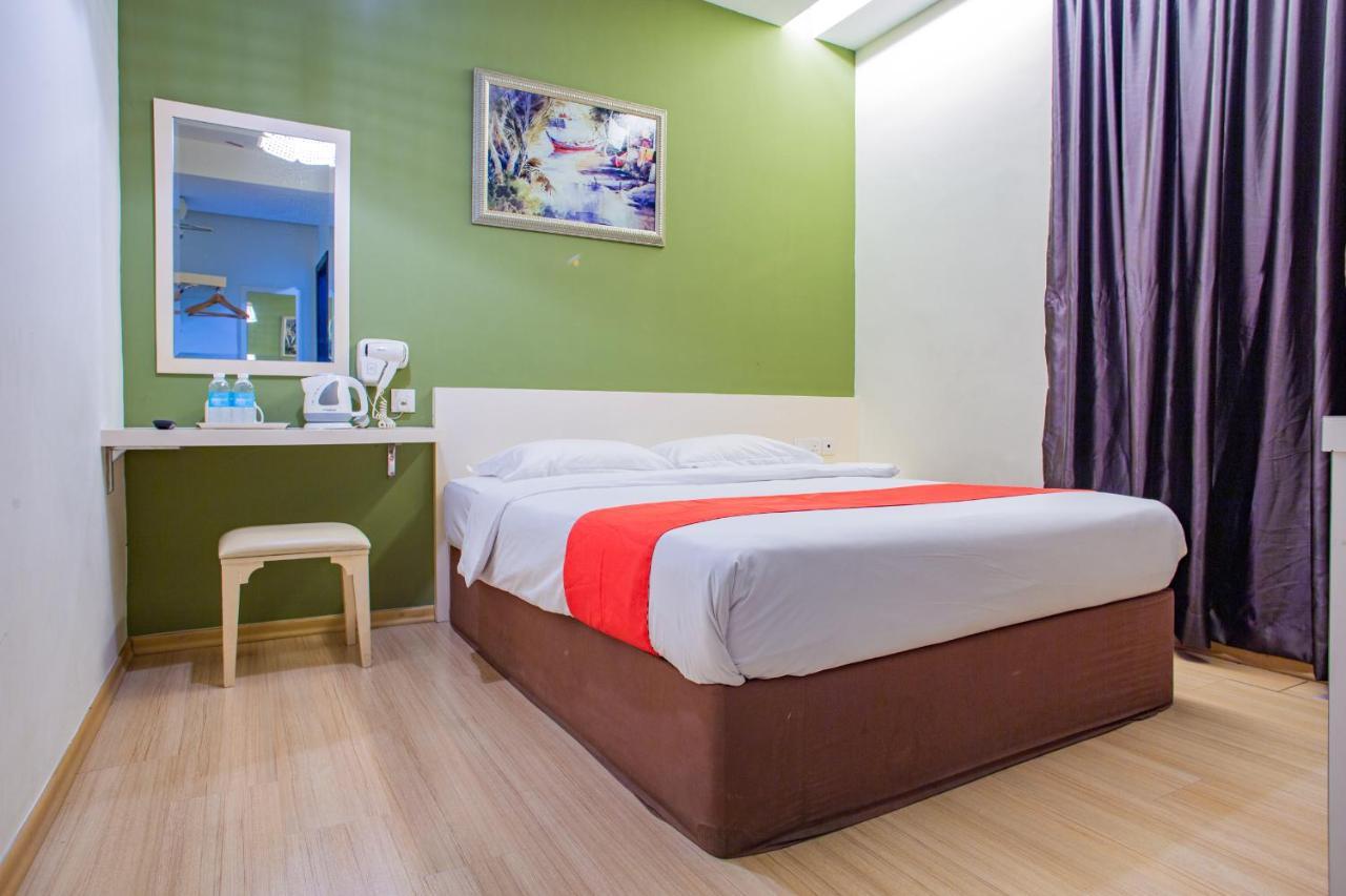 Hotel 101 Permas Jaya Johor Bahru Bagian luar foto