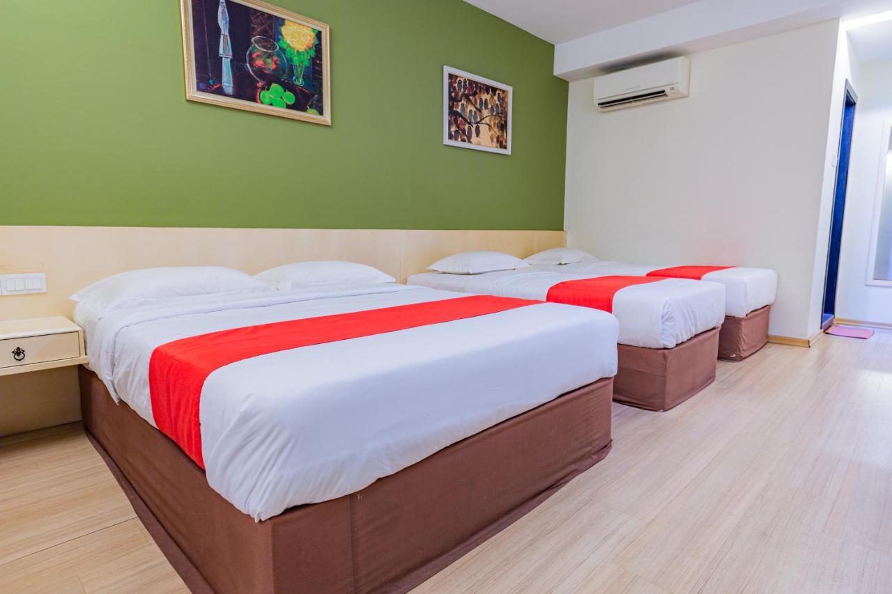 Hotel 101 Permas Jaya Johor Bahru Bagian luar foto