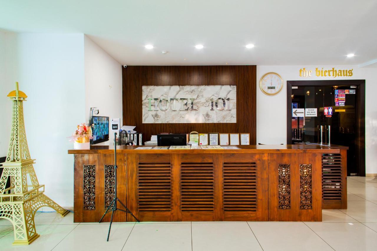 Hotel 101 Permas Jaya Johor Bahru Bagian luar foto